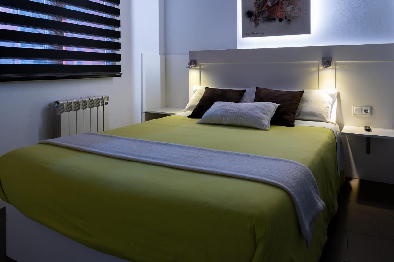 Apartaments Y Habitacions Entre Volcans 올로 외부 사진