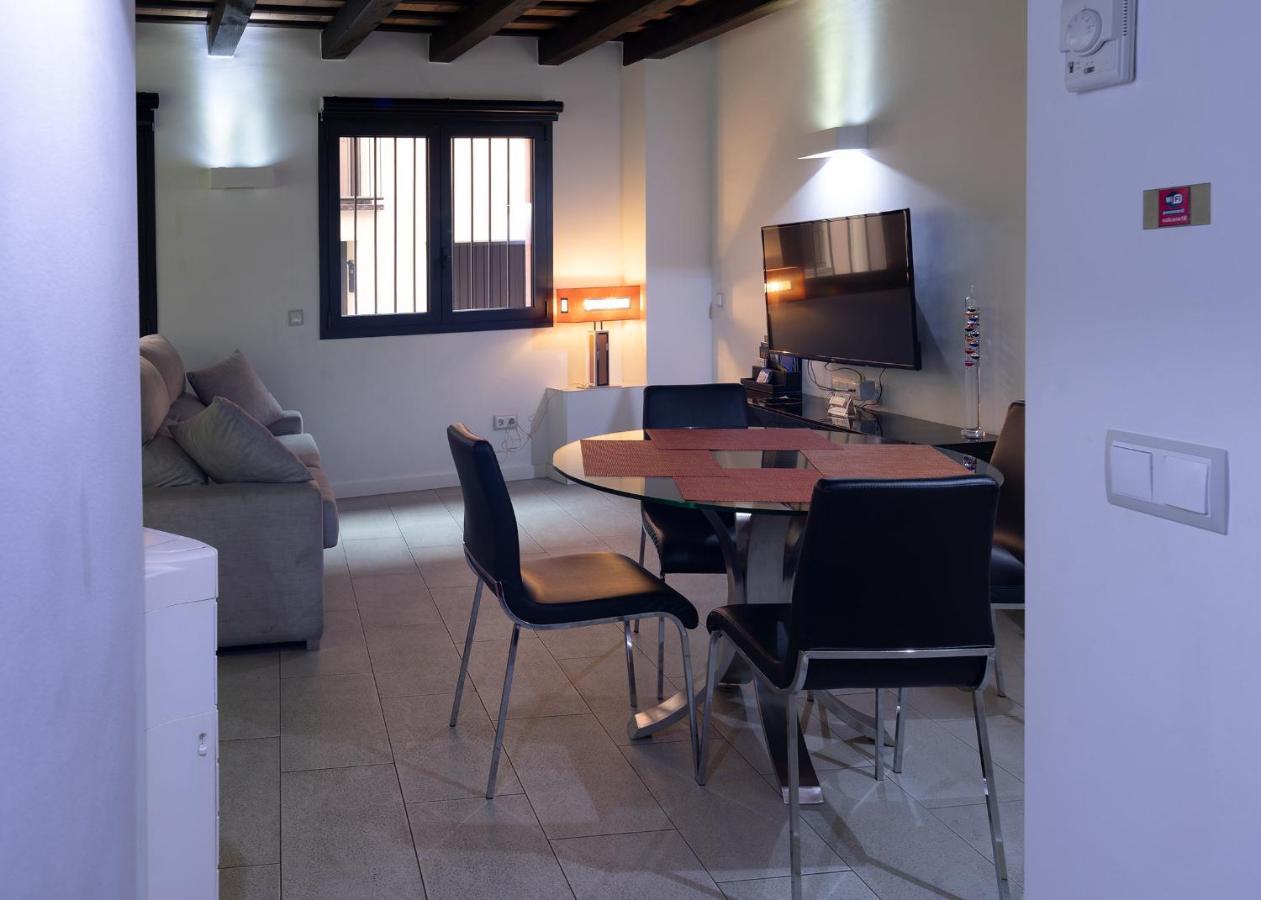 Apartaments Y Habitacions Entre Volcans 올로 외부 사진
