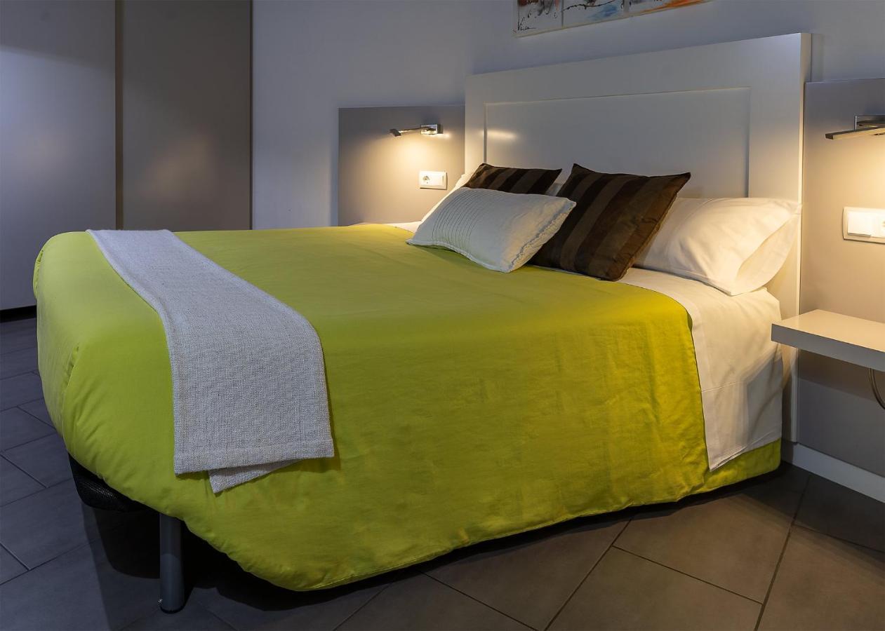 Apartaments Y Habitacions Entre Volcans 올로 외부 사진