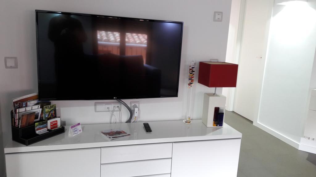 Apartaments Y Habitacions Entre Volcans 올로 외부 사진